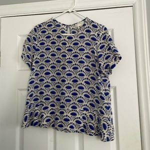 Boxy style peplum shirt